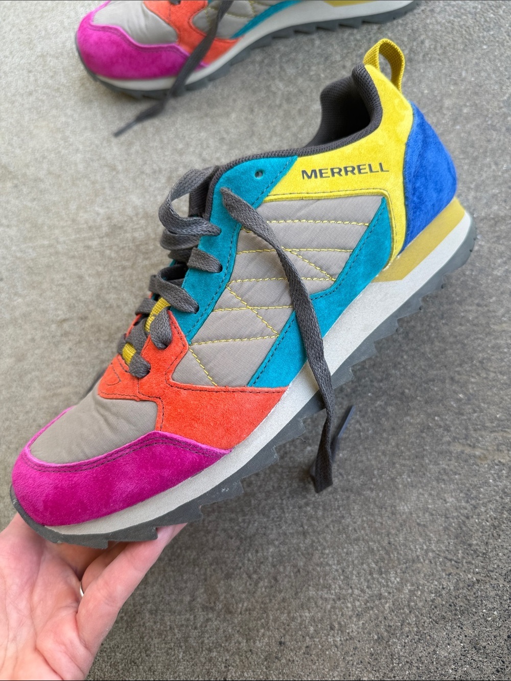 MERRELL Alpine Sneaker Size 8.5